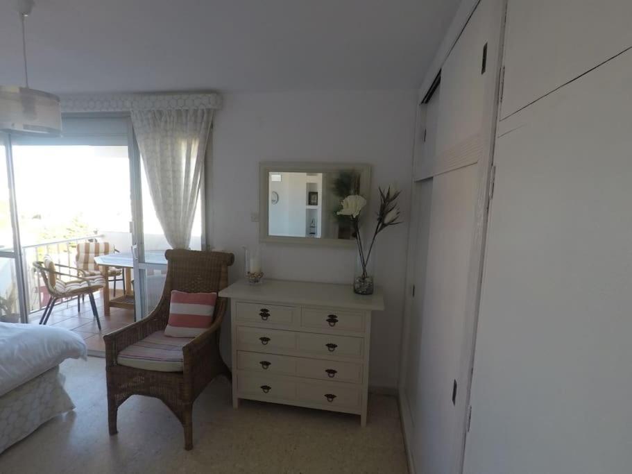 Large Three Bedroom Apartment Panoramic Sea Views Εστεπόνα Εξωτερικό φωτογραφία